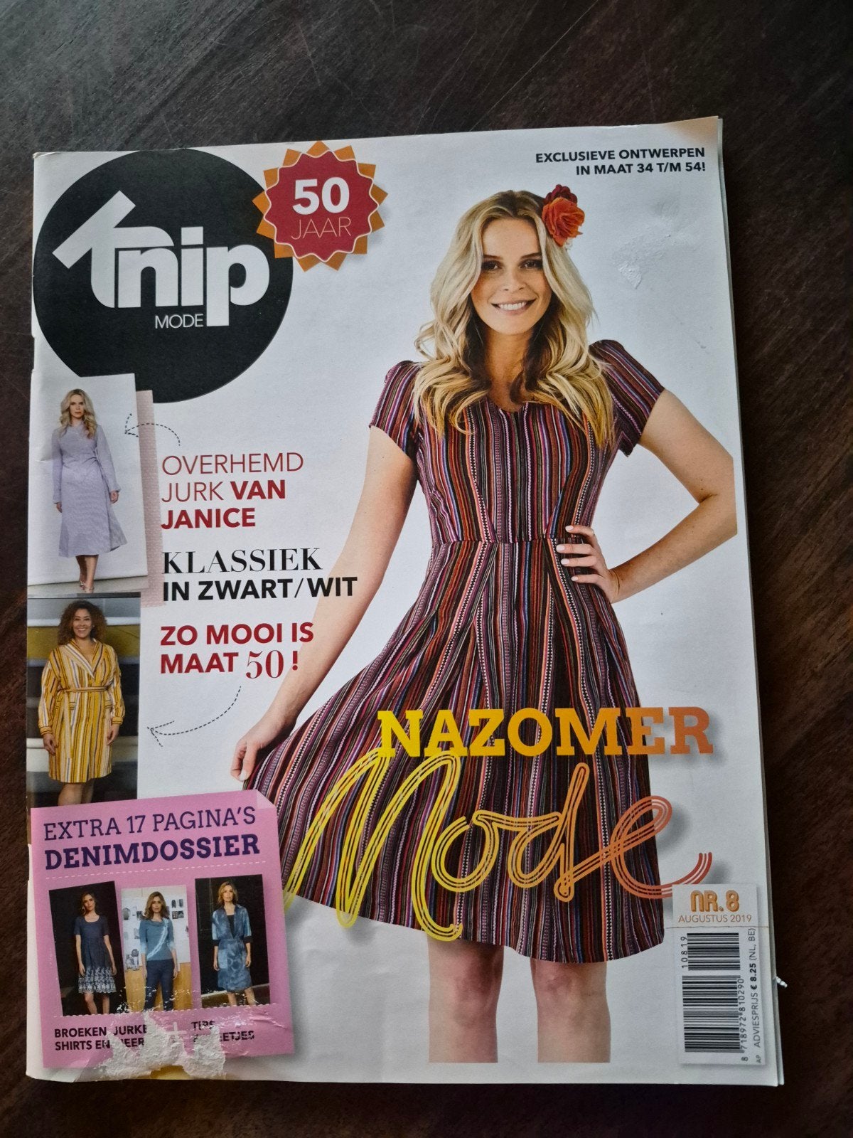 Knipmode, Nazomermode naaien, exclusieve ontwerpen,  34- 54, Ophalen of Verzenden, Zo goed als nieuw, Vrouw, Knipmode