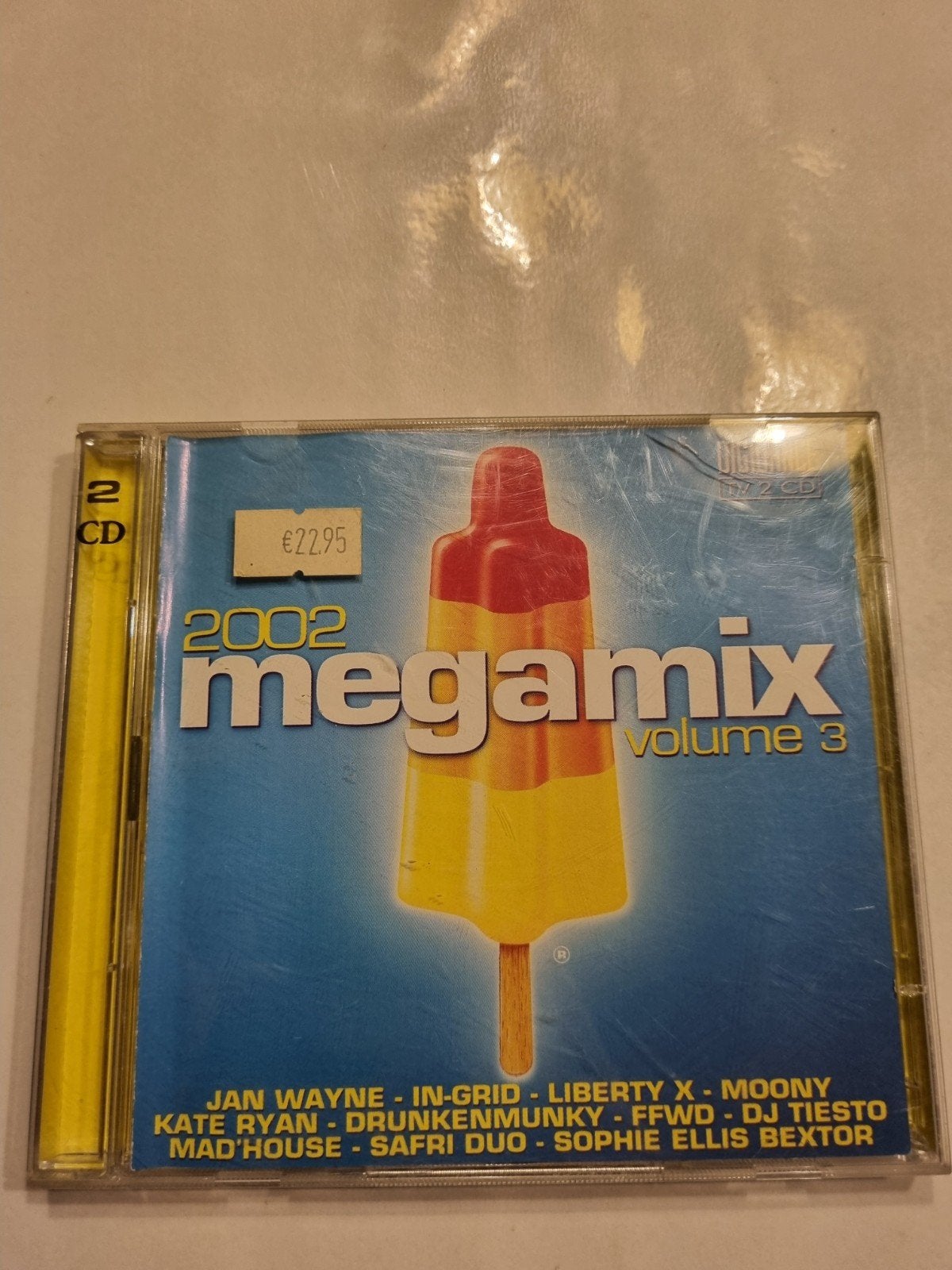 Megamix 2002 volume 3 - Verzamel2cd
Dubbelcd.

4 STUKS = 10%, Ophalen of Verzenden, Gebruikt