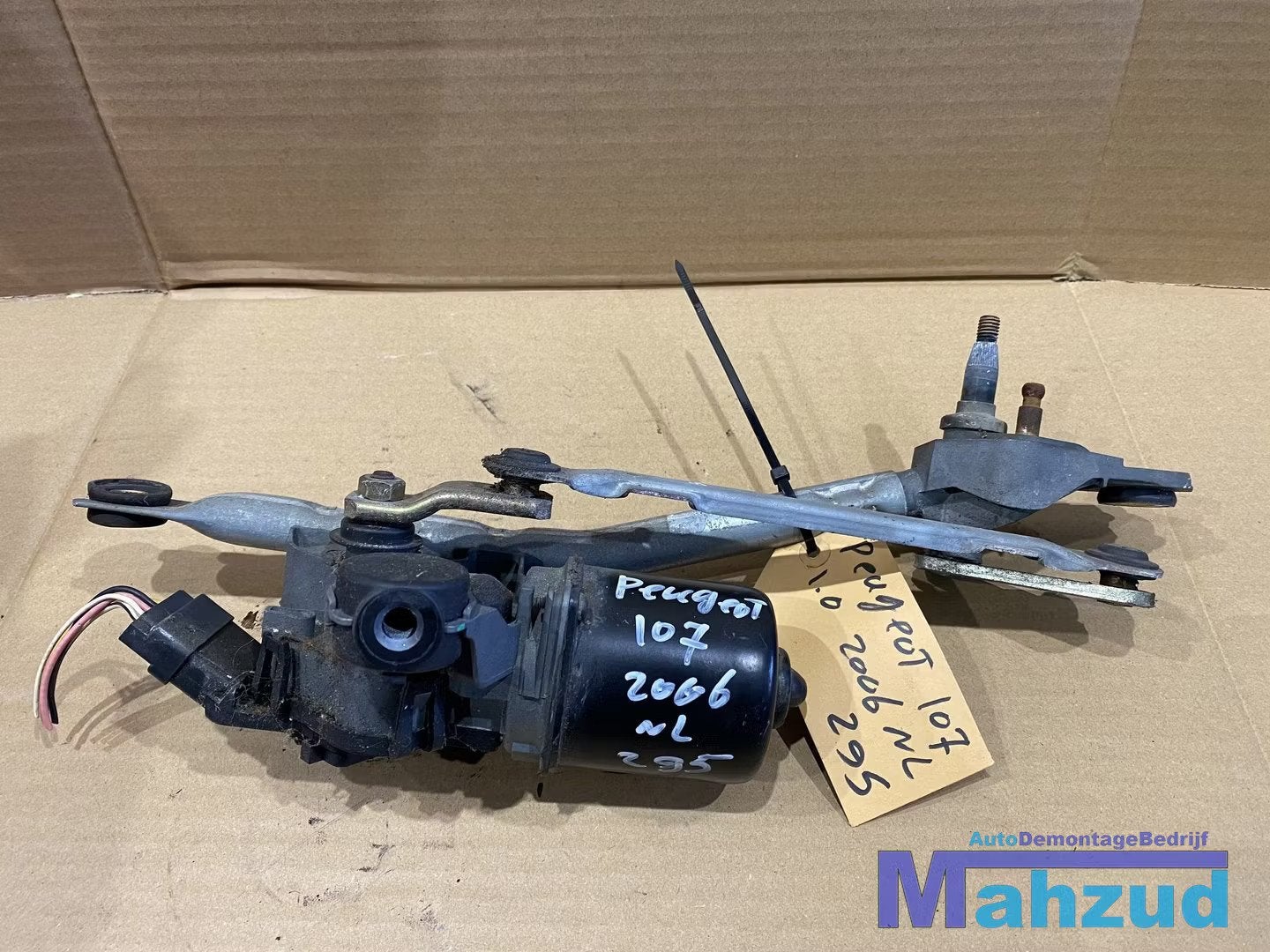 PEUGEOT 107 C1 Ruitenwisser mechaniek motor 2005-2014, Taurusavenue 1
2132 LS  Hoofddorp, NL, Gebruikt, Contact.group@renault.com