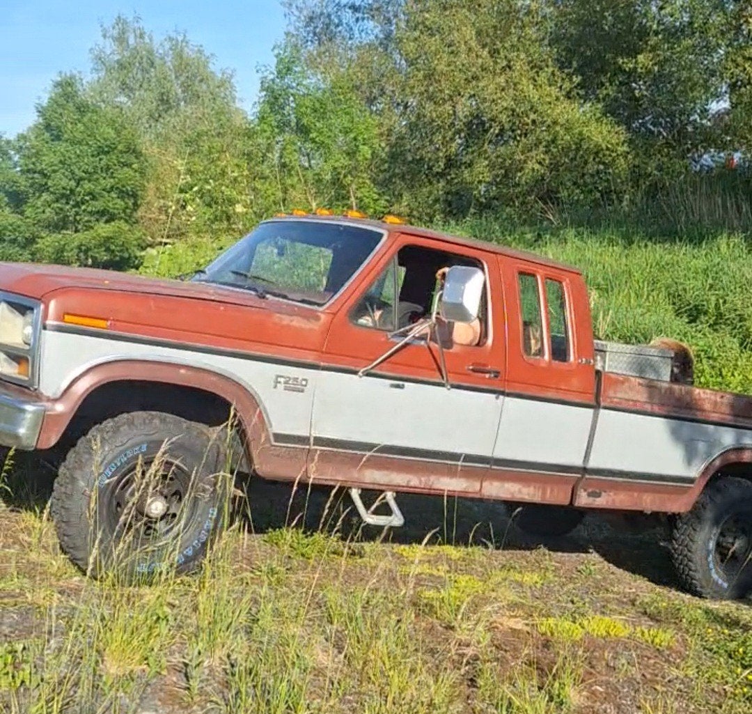 Ford f250 4x4 6.9 idi 3500 kg trekgewicht oldtimer, Auto's, Automaat, Leder en Stof, Overige kleuren, Diesel