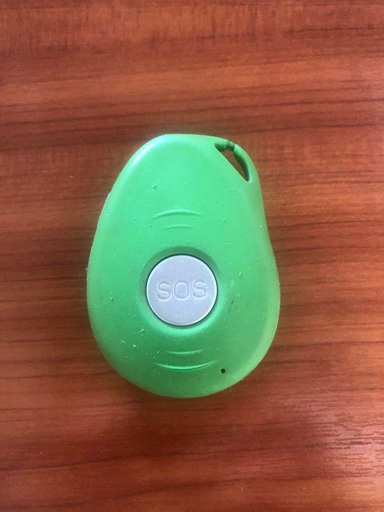 Wuzzi Alert Pebbles persoonsalarm lichtgroen, Ophalen, Zo goed als nieuw