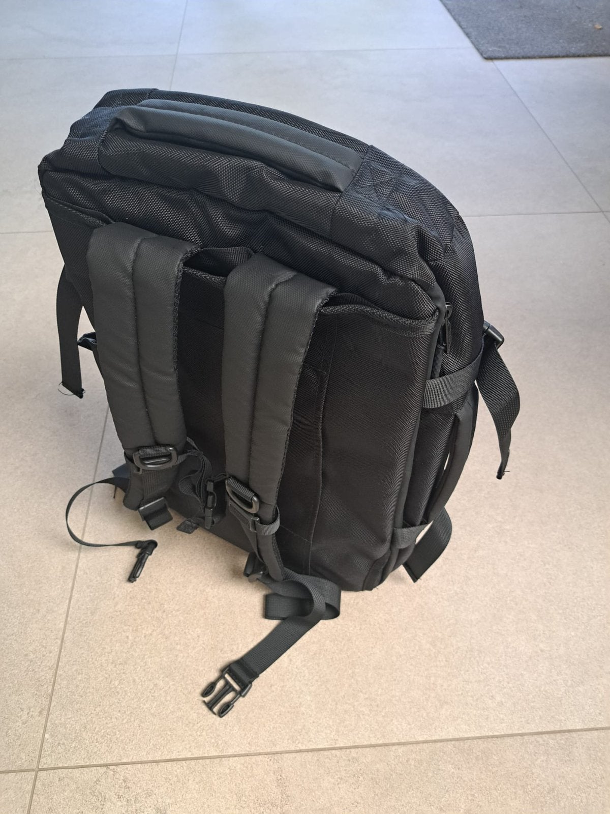 Laptoptas nieuw, Computers en Software, Ophalen, 17 inch of meer, Nieuw, Zwart