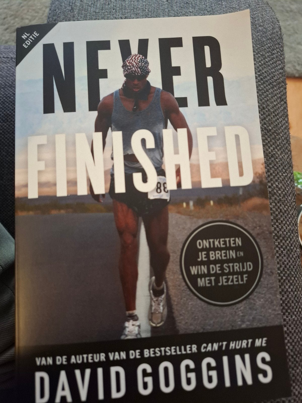 David Goggins - Never Finished, Boeken, Ophalen of Verzenden, Zo goed als nieuw, David Goggins