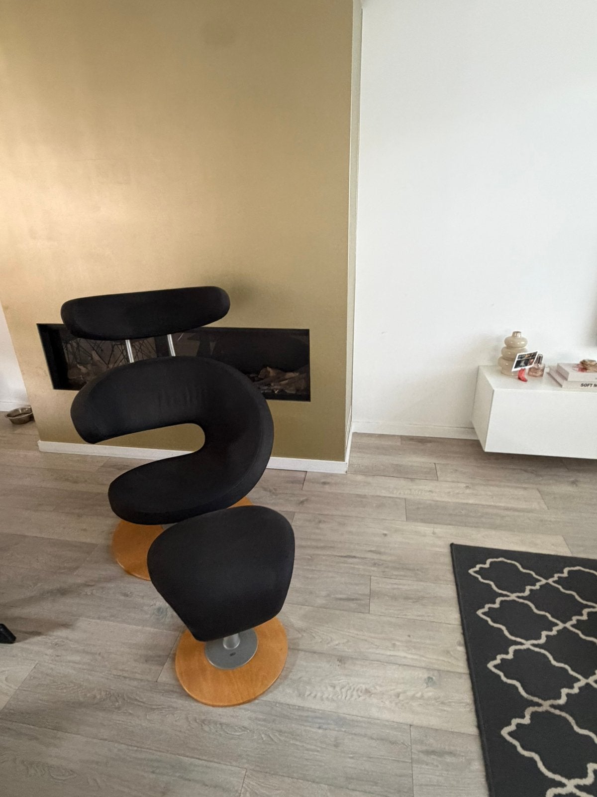 Stokke Varier Peel fauteuil met hocker, Huis en Inrichting, Fauteuils, 75 tot 100 cm, Ophalen of Verzenden, Zo goed als nieuw