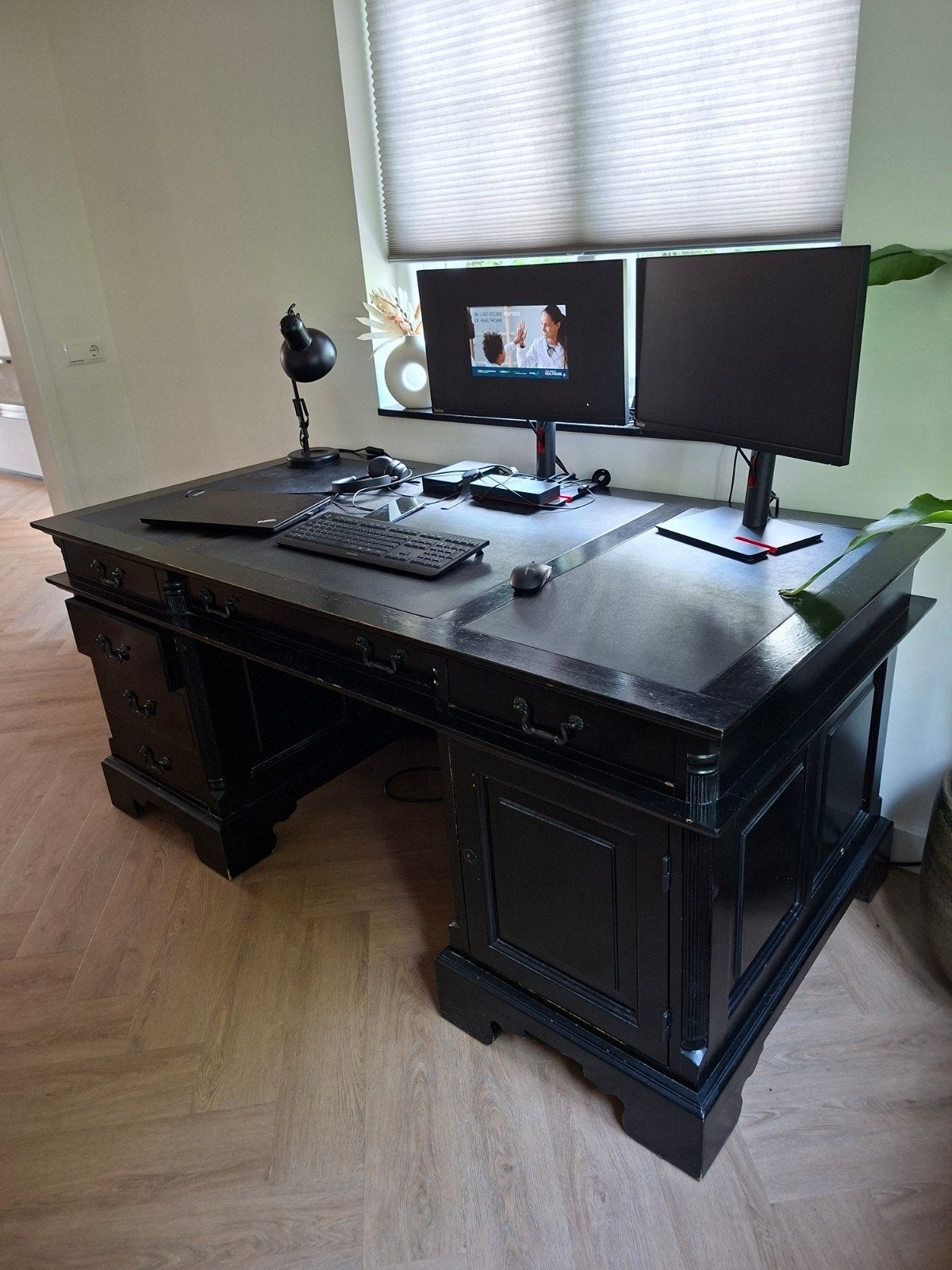 Zwart houten bureau met leer ingelegd (81x181x91cm), Ophalen