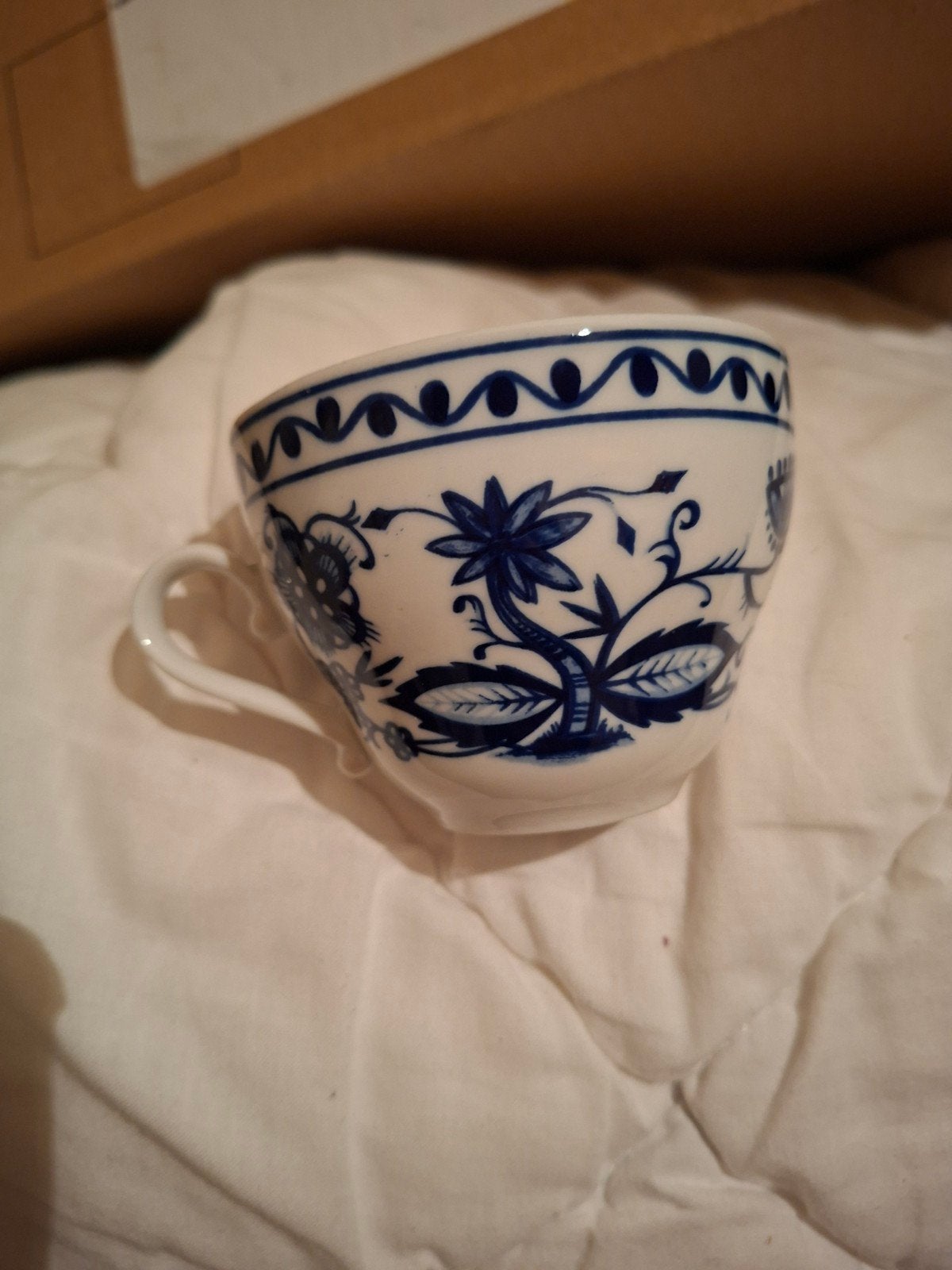 Vintage Porseleinen Servies - Blauw en Wit Bloemenpatroon, Antiek en Kunst, Ophalen of Verzenden