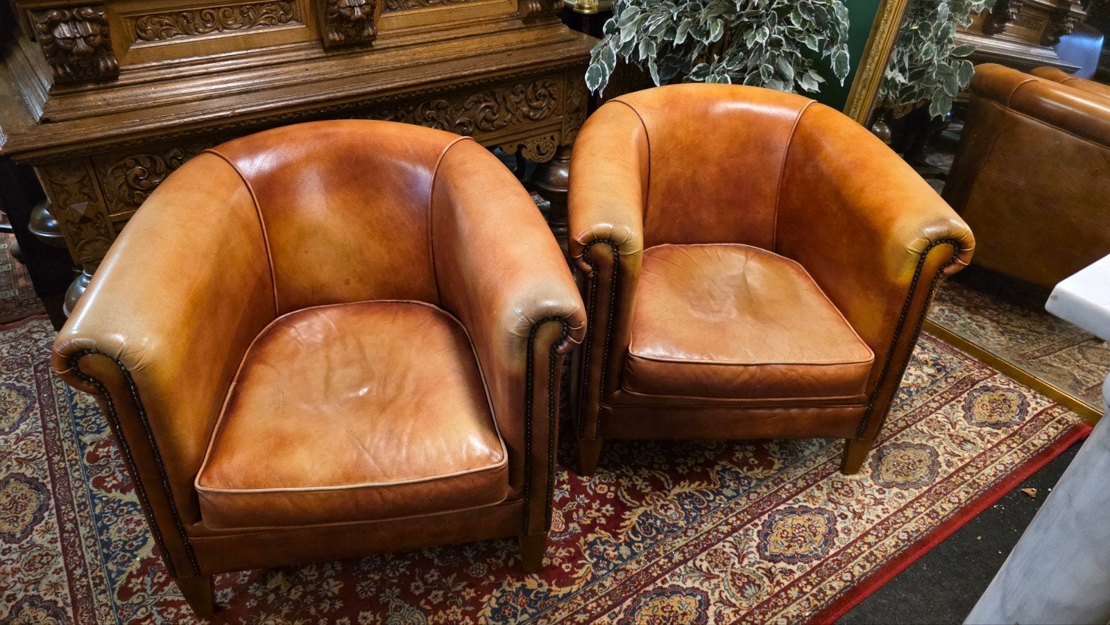 2 schapenlederen clubfauteuils, Ophalen