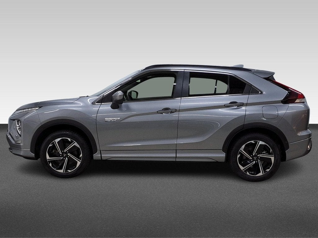 Mitsubishi Eclipse Cross 2.4 PHEV Black Edition, Automaat, 188 pk, 4 cilinders, 1875 kg