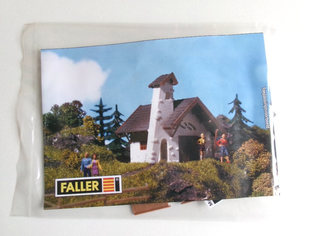 Faller H0 B-234 Kapel Falzarego Pas Bouwpakket (NIEUW), Overige merken, Wisselstroom, Brug, Tunnel of Gebouw, Nieuw