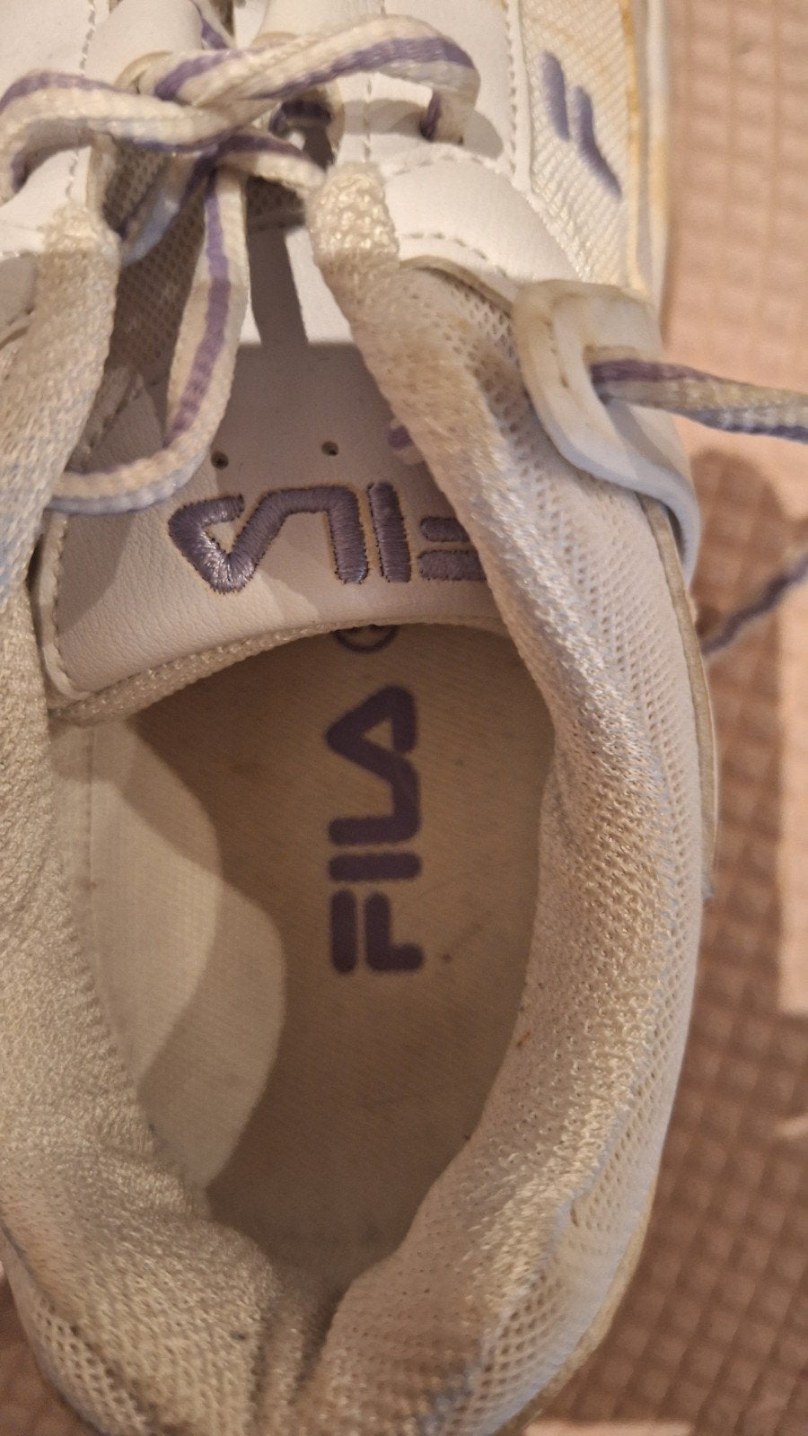 Fila sneakers maat 39 - Zo goed als nieuw, Wit, Ophalen of Verzenden, Fila, Sneakers of Gympen