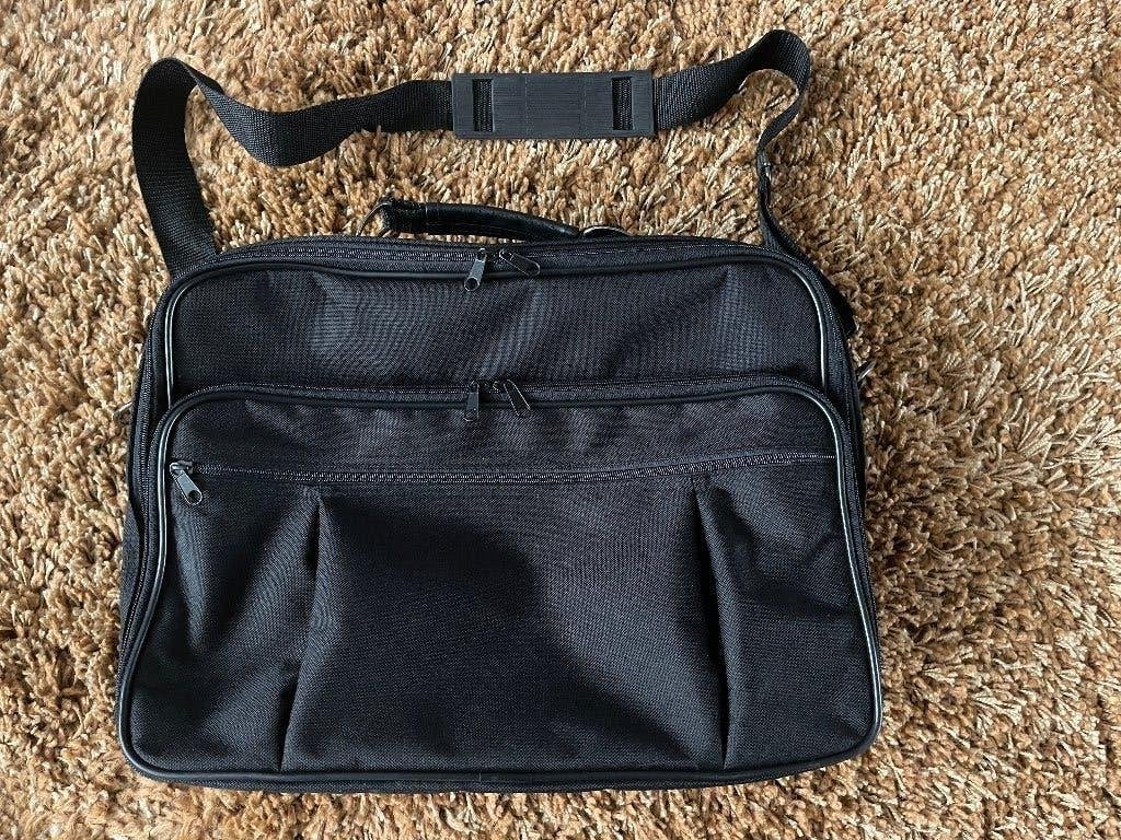 ZGAN Laptoptas 43x32x18 cm, zwart, Computers en Software, Laptoptassen, 17 inch of meer, Ophalen of Verzenden, Zo goed als nieuw