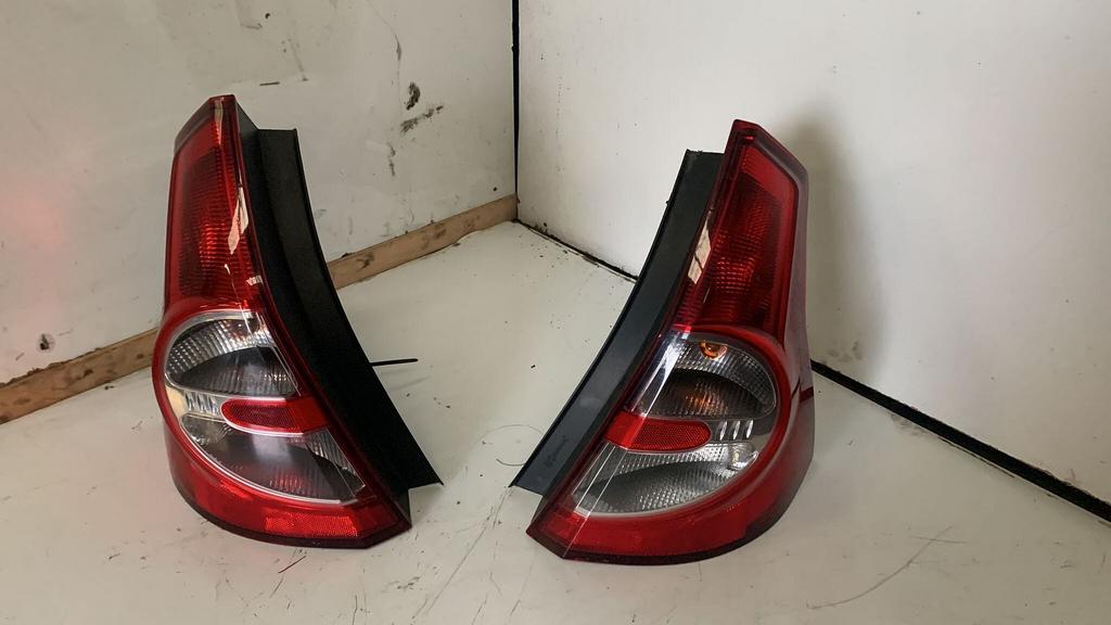 Set achterlichten Dacia Sandero bouwjaar 2010., Dacia, Gebruikt, -, -