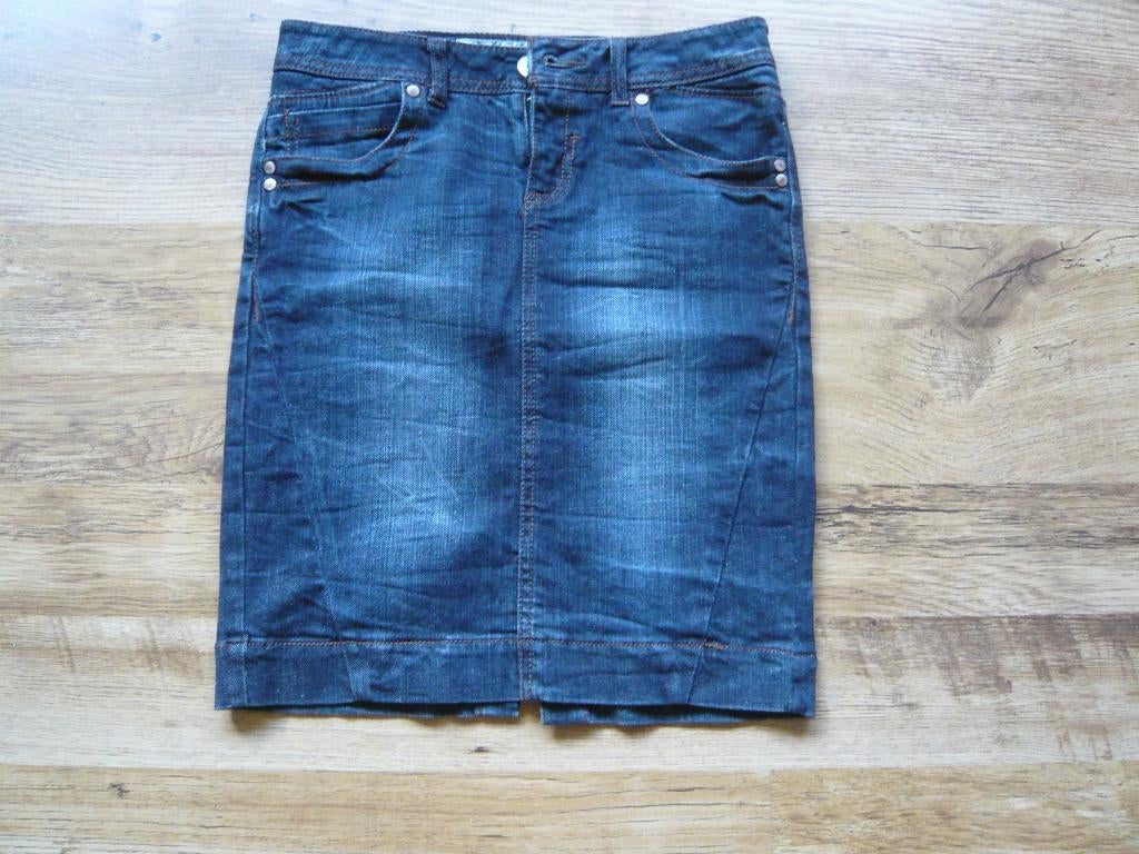 Clockhouse spijkerrok blauw 49cm mt S 36, Blauw, Ophalen of Verzenden, Zo goed als nieuw, Knielengte