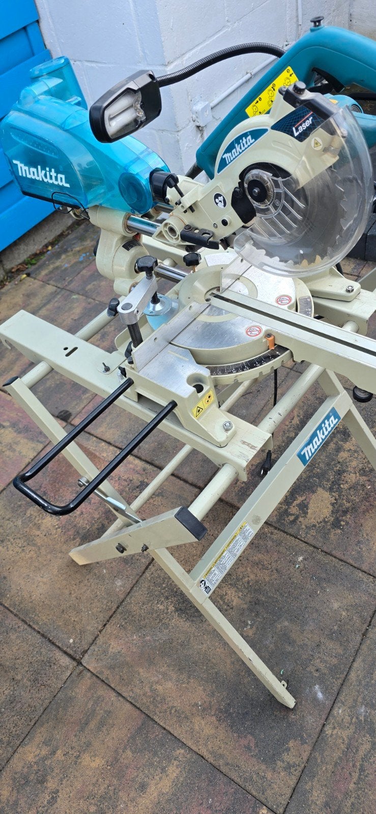 Makita afkortzaag, Doe-het-zelf en Verbouw, Gereedschap | Zaagmachines, Ophalen, Zo goed als nieuw, Afkortzaag, 30 tot 70 mm