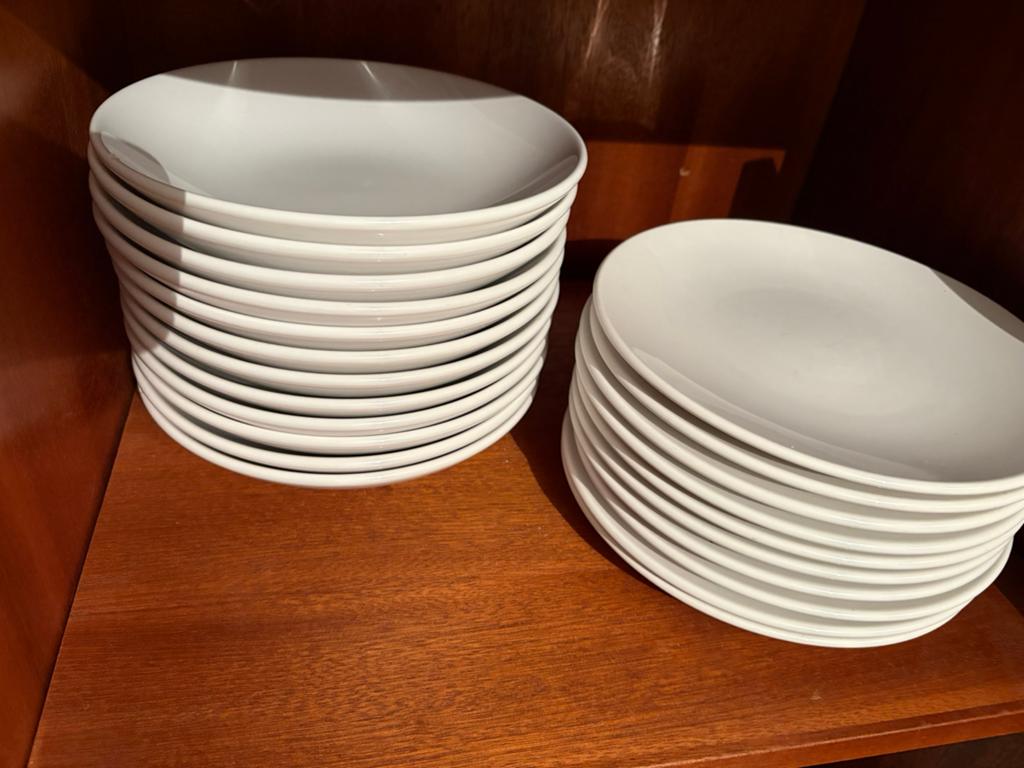 10 ontbijtborden (wit) van Vista Alegre, Ophalen, Gebruikt, Bord(en), Effen