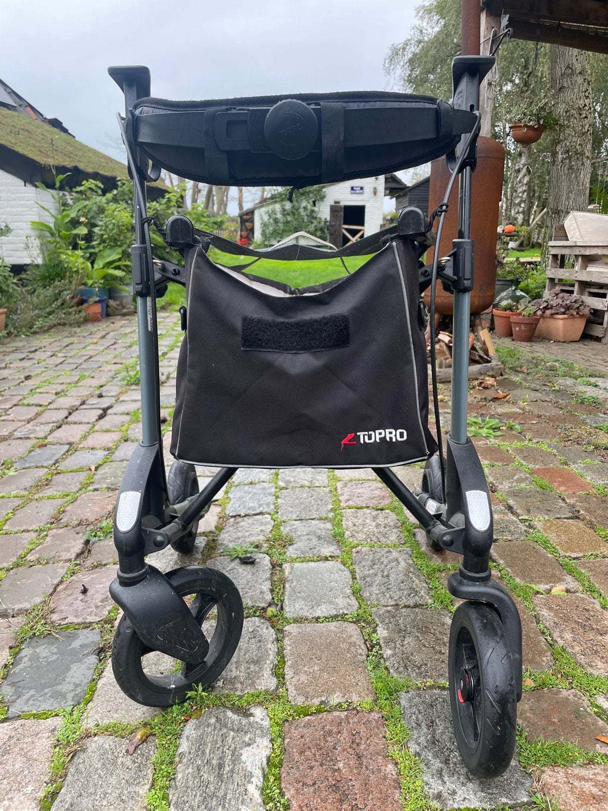 Topro rollator met zitje tasje voor buiten, Ophalen, Zo goed als nieuw