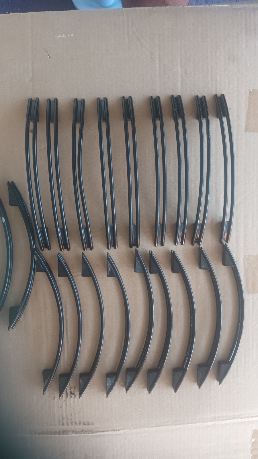 18x Zwarte Moderne Metalen Handgrepen - Keuken/Kast, Ophalen of Verzenden, Gebruikt, IJzer, Overige typen