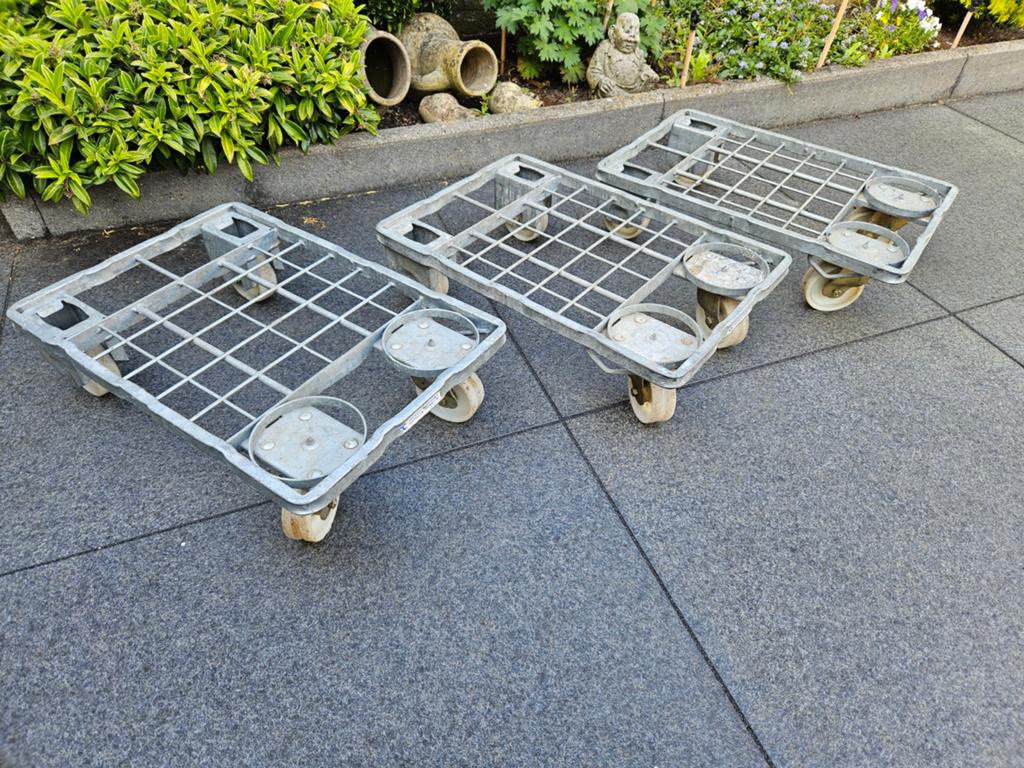 Zwaar ijzeren dolly's, 3 stuks. 40 x 60 cm., Doe-het-zelf en Verbouw, Kratten en Dozen, Ophalen, 40 tot 60 cm, Overige typen, 50 tot 75 cm