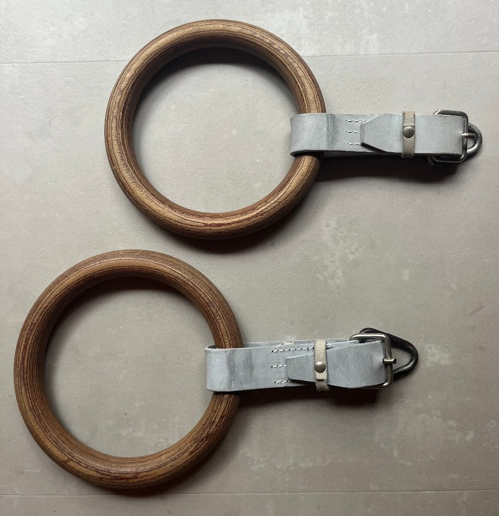 Turnringen van gelaagd hout met nieuwe leren bandjes, Ophalen of Verzenden, Gebruikt, Rug, Overige typen