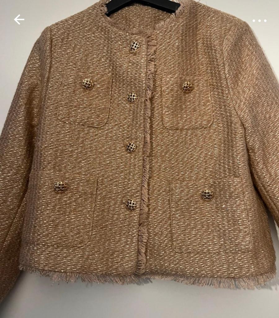 Nieuw Sarah jasje maat m/l, Maat 38/40 (M), Verzenden, Beige, Nieuw