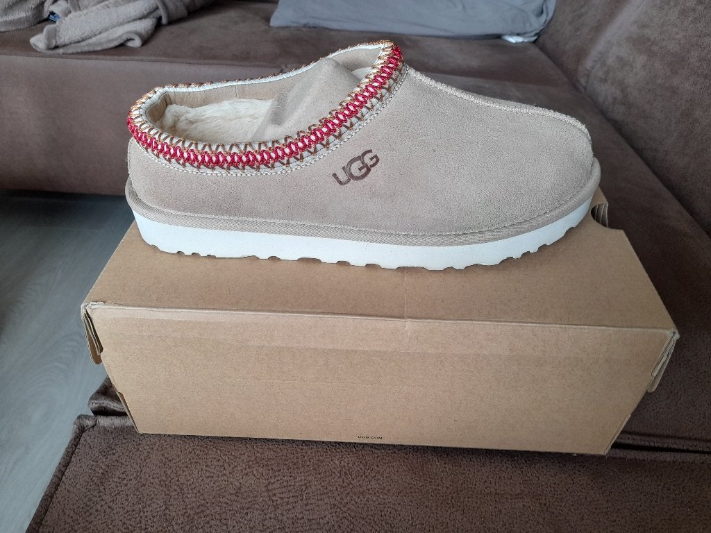 Ugg tasman ll pantoffels maat 41 in doos, Verzenden, Zo goed als nieuw, Pantoffels of Sloffen