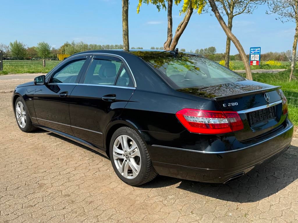 Mercedes-Benz E-klasse 200 CDI Business Class Avantgarde, Auto's, Mercedes-Benz, Euro 5, Gebruikt, Beige, 4 cilinders