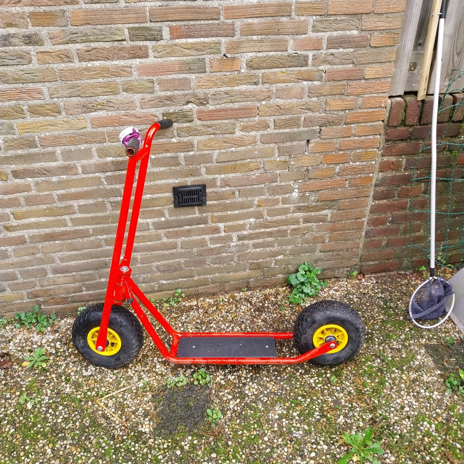 Rode Berg step - Robuuste kinderstep, Fietsen en Brommers, Ophalen of Verzenden, Gebruikt, Gewone step, Berg