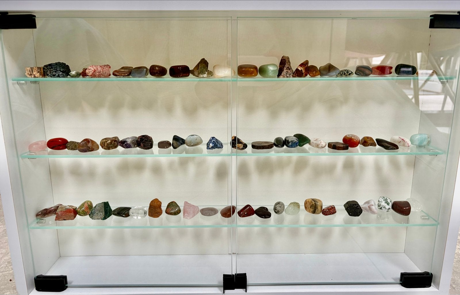 Verzameling mineralen & edelstenen 67 stuks! Incl vitrinekst, Ophalen, Mineraal
