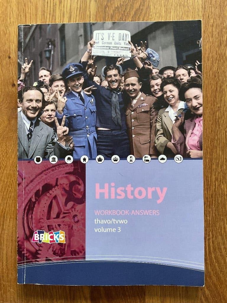 Bricks History workbook- answers  havo/vwo TTO, Ophalen of Verzenden, Zo goed als nieuw, HAVO, Geschiedenis
