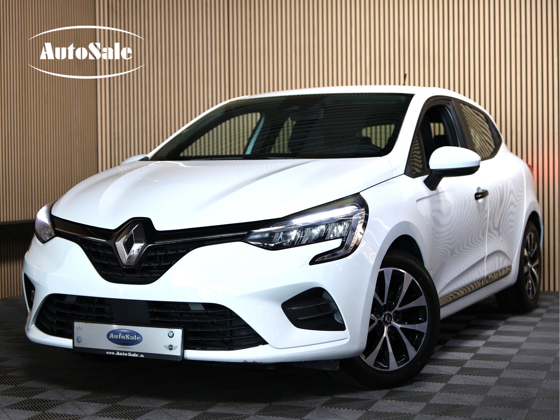 Renault Clio 1.6 E-Tech Hybrid 140 Business Zen AVM NAVI AUT, Auto's, Renault, Gebruikt, 4 cilinders, Leder en Stof, Hybride Elektrisch/Benzine