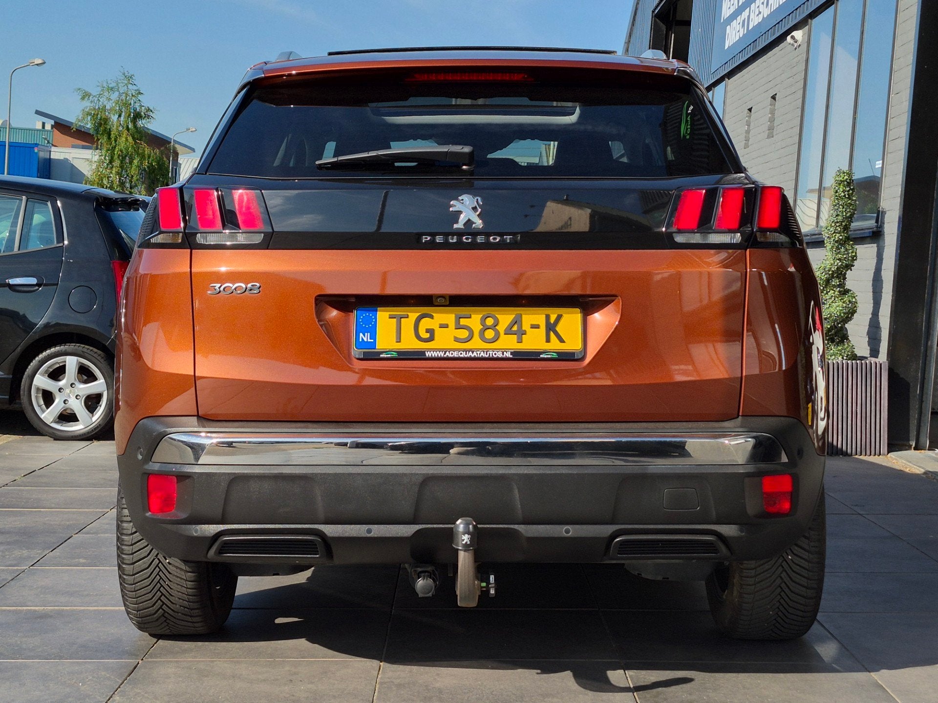 Peugeot 3008 1.2 PureTech Allure|Panorama|Trekhaak|NW Riem, Gebruikt, 1199 cc, Parkeersensor, Leder en Stof