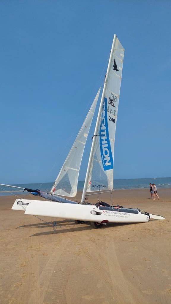 Falcon F16 catamaran BJ2012, Ophalen, Zo goed als nieuw