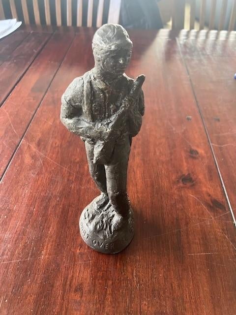 Beeldje Soldaat overzee (Nederlands Indie), Ophalen of Verzenden, Overige soorten, Overige gebieden, Miniatuur of Beeldje