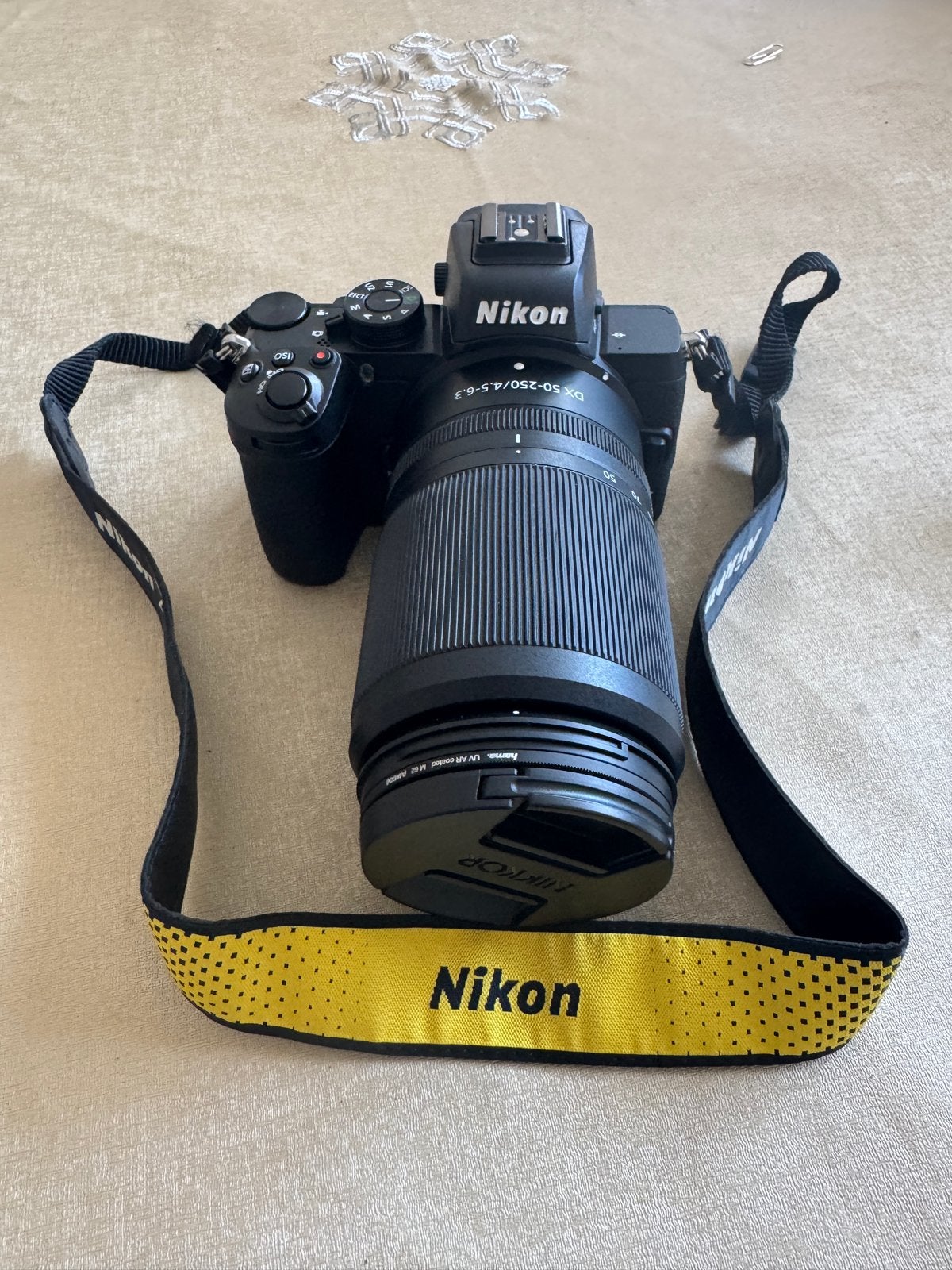 Nikon Z 50 Systeemcamera met 2 lenzen en accessoires, Ophalen, Beeldstabilisatie, Zo goed als nieuw, Accu