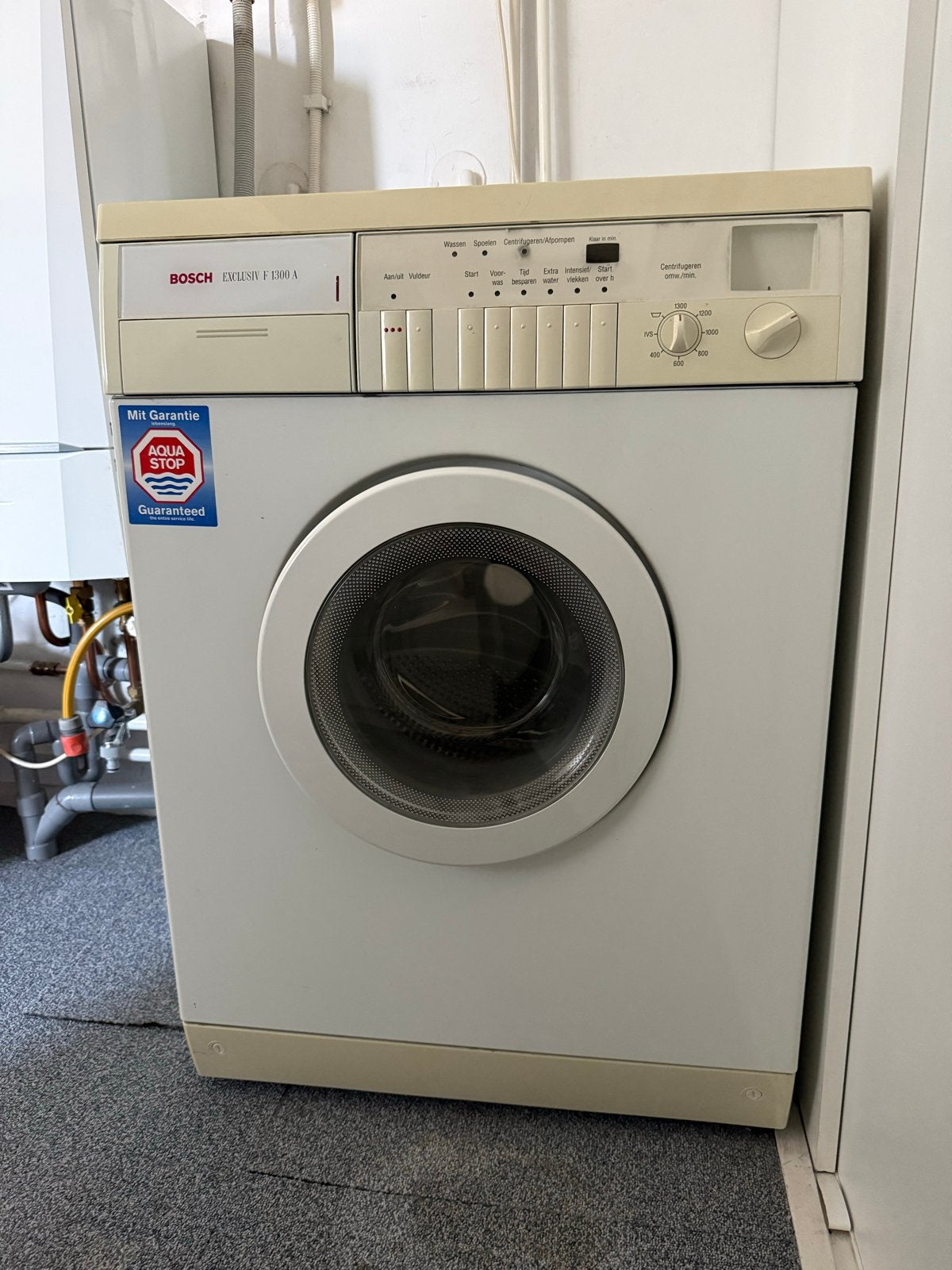 Bosch Exclusiv F 1300 A Wasmachine, Ophalen, Gebruikt, Voorlader, 85 tot 90 cm