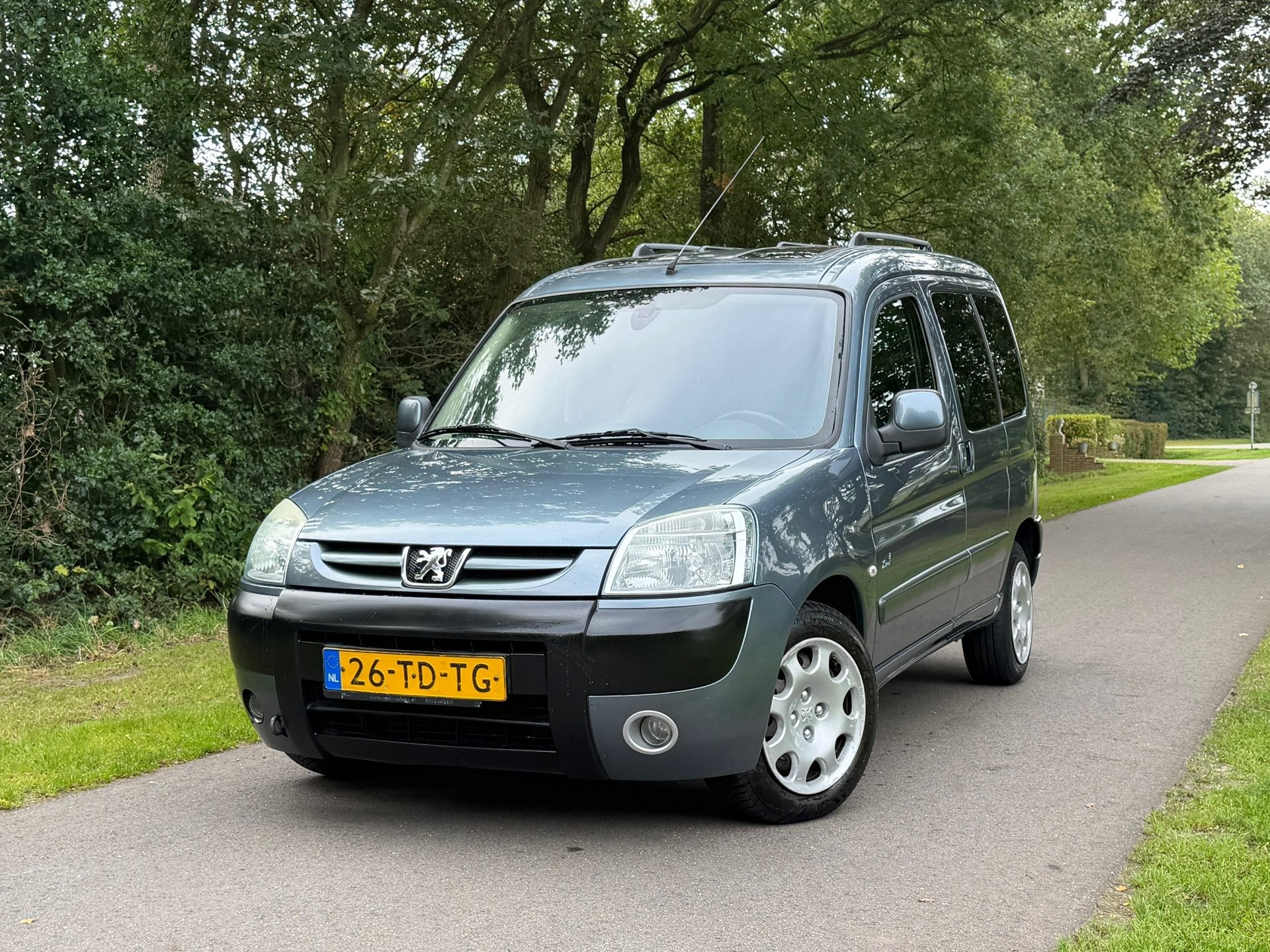 Peugeot Partner MPV 1.6-16V Zenith 4 | 5-Personen + Glazenda, Auto's, Stof, Gebruikt, Zwart, Metallic lak