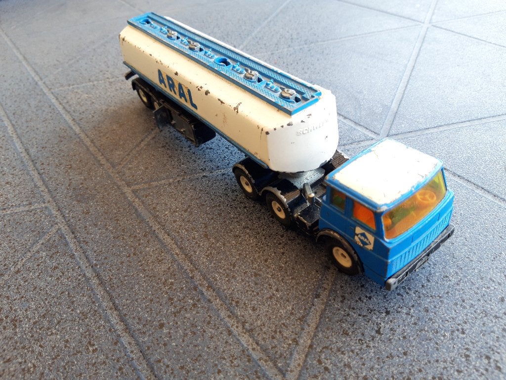 Hanomag Henschel F2019 tankwagen Aral – SIKU, Ophalen of Verzenden, Gebruikt, Bus of Vrachtwagen