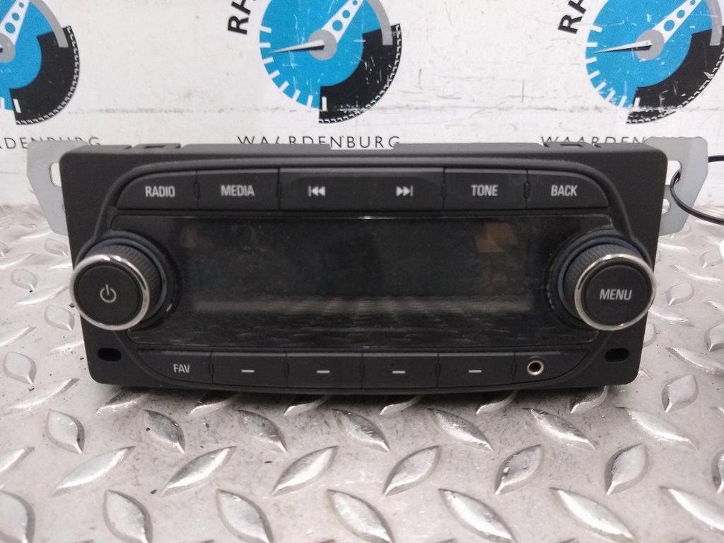 OPEL KARL 1.0 ecoFLEX Edition  RADIO 2015, Ophalen of Verzenden, Gebruikt, Stiba lid