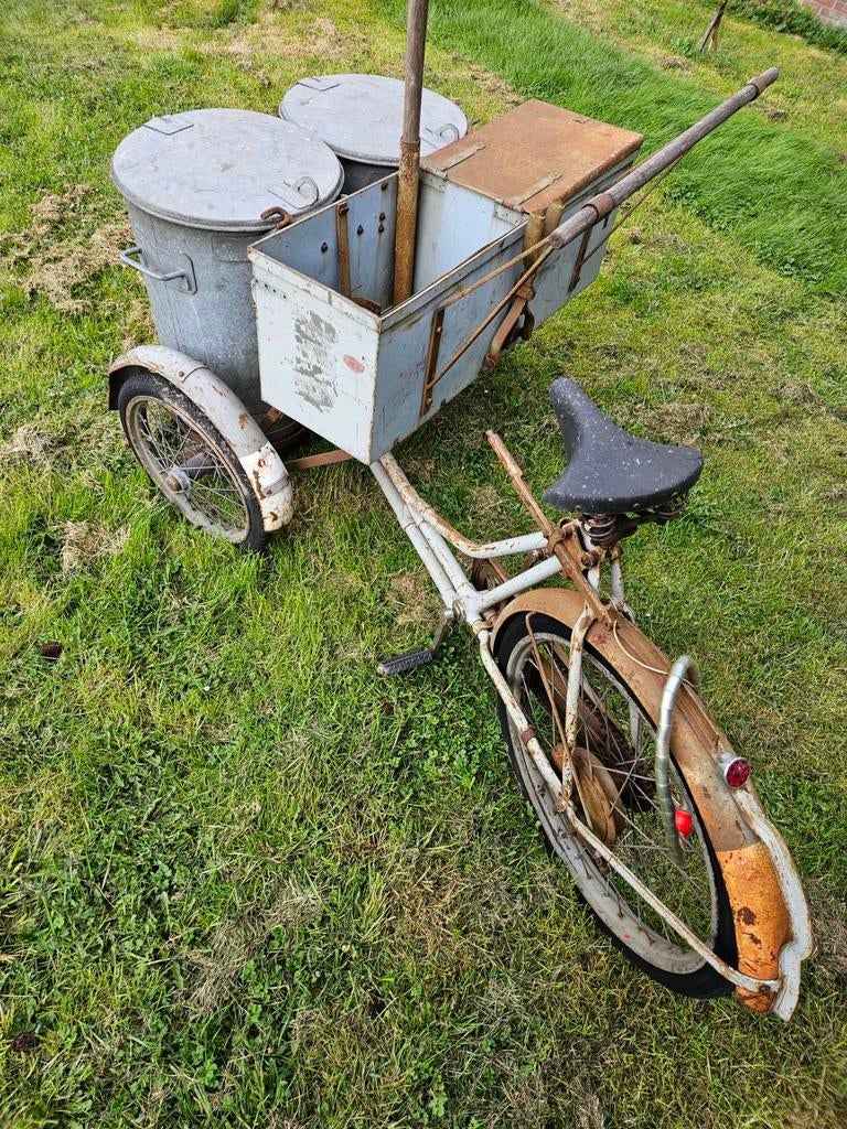 Vintage bakfiets, verzamelobject, straatvuilcarrier, Fietsen en Brommers, Fietsen | Bakfietsen, Ophalen of Verzenden, Goederen
