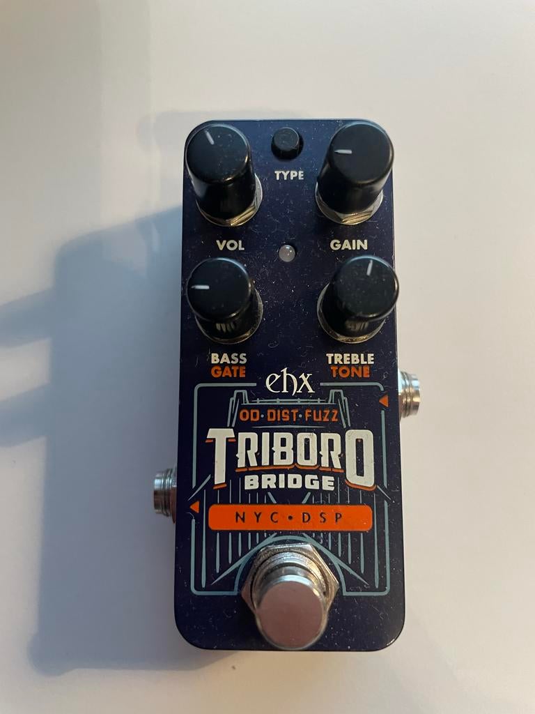 EHX Triboro Bridge Overdrive/Distortion met doos en adapter, Ophalen of Verzenden, Gebruikt, Distortion, Overdrive of Fuzz