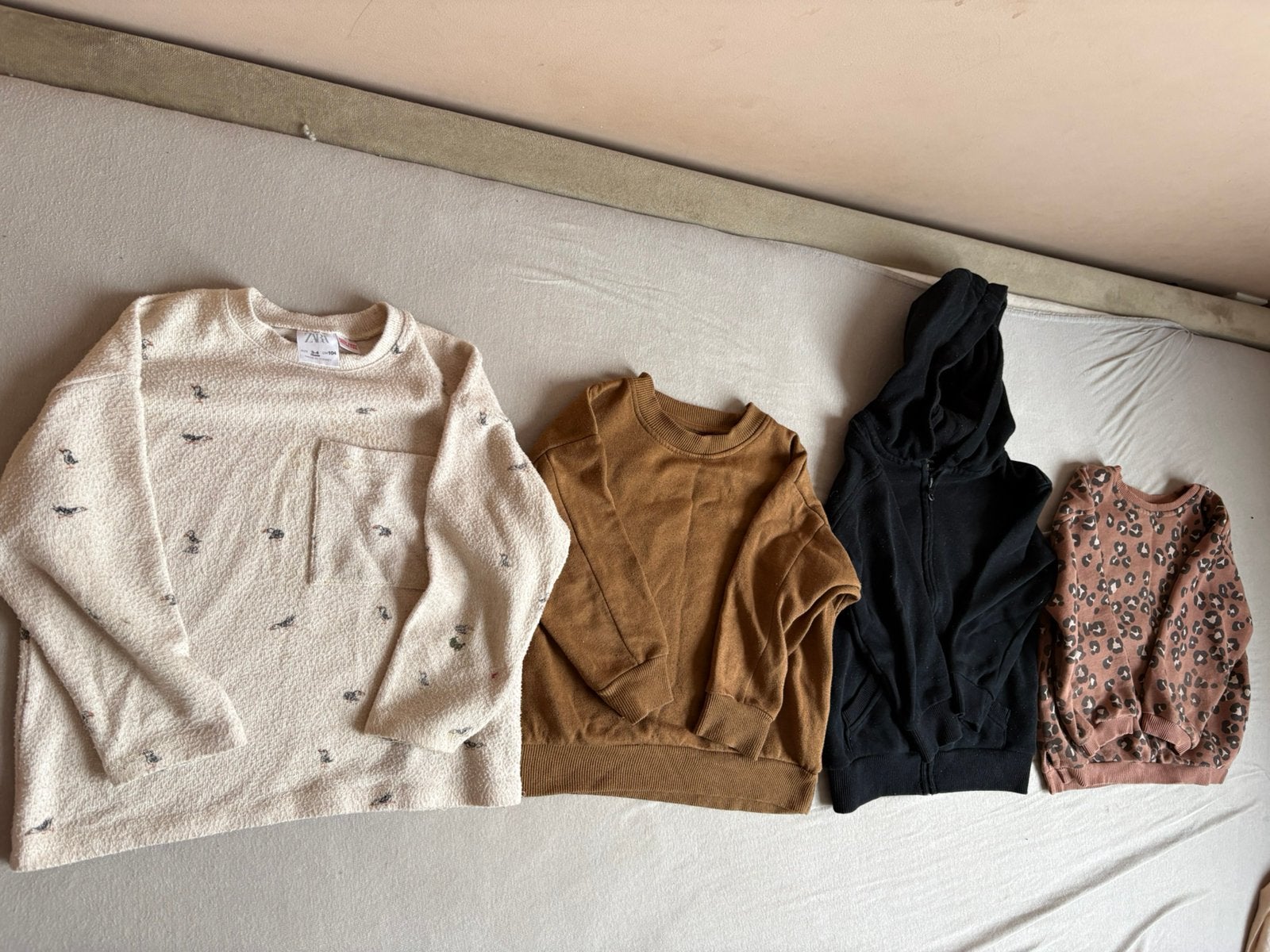 ZARA wintertruien jongen maat 104, Ophalen of Verzenden, Gebruikt, Jongen, Trui of Vest