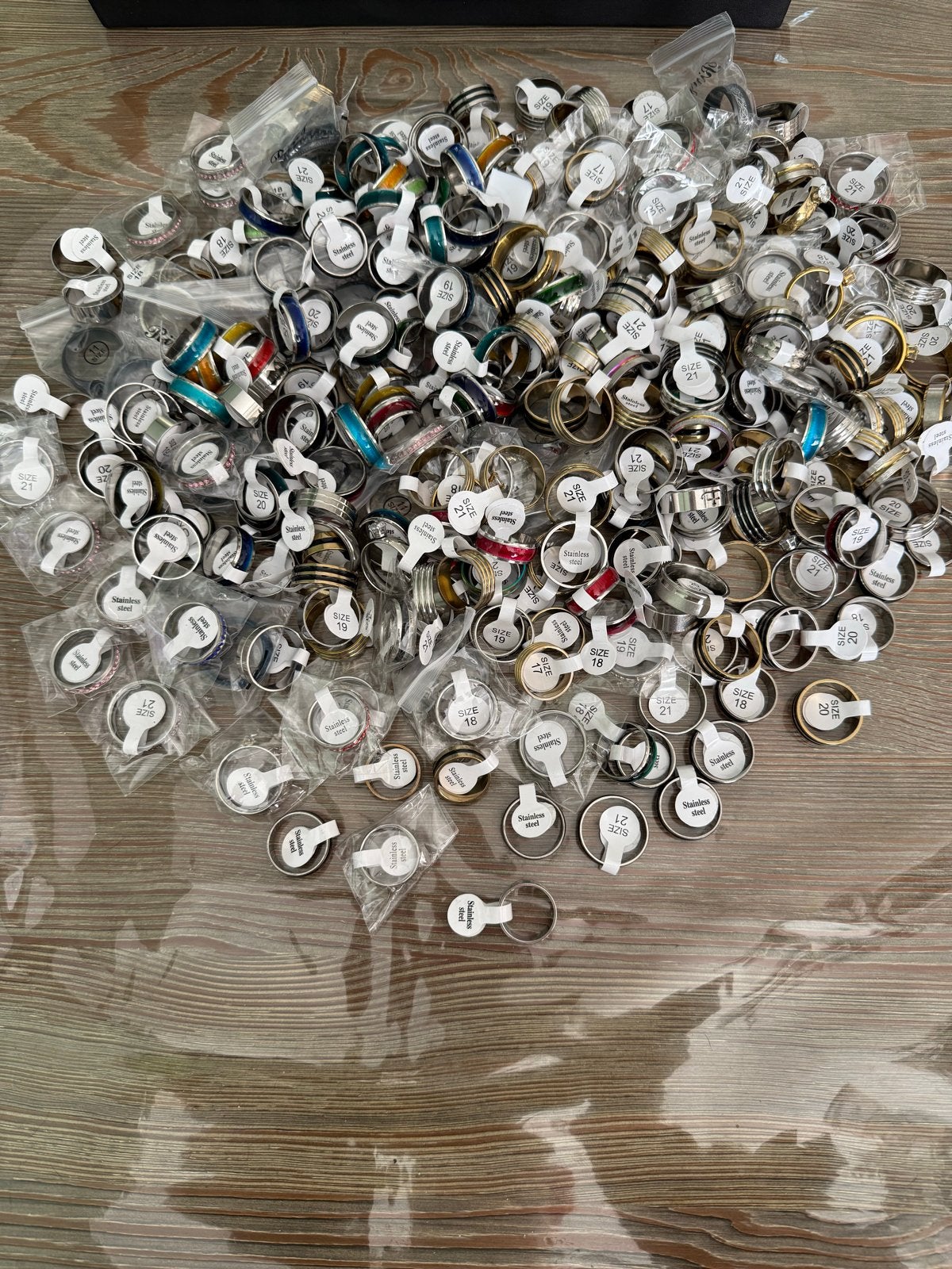 Grote partij RVS ringen: strass tot glad, Sieraden, Tassen en Uiterlijk, Nieuw, 17 tot 18, Dame of Heer, Zilver