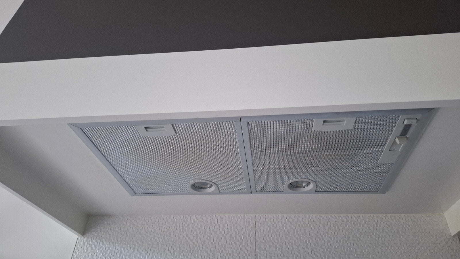 Siemens Inbouw Afzuigkap - Efficiënt en Compact, Ophalen, Gebruikt, 200 tot 400 m³ per uur, Onderbouw afzuigkap