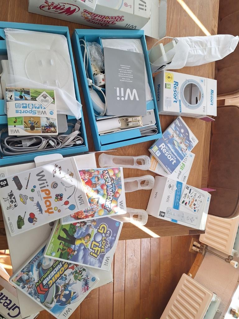 Wii met diverse spellen en spullen, Ophalen of Verzenden, Gebruikt, Vanaf 3 jaar