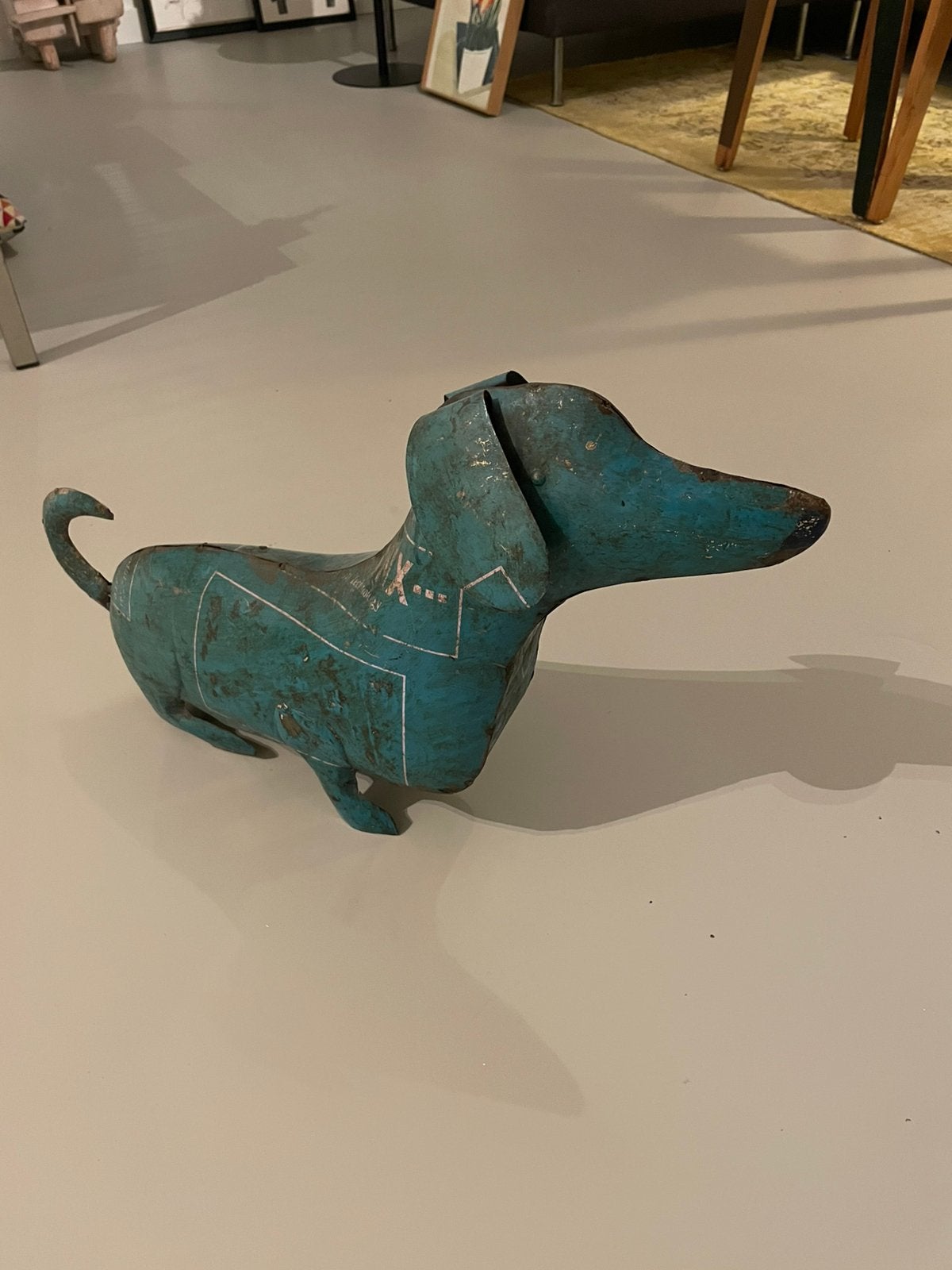Grote metalen teckel decoratie – vintage industrieel – 53 cm, Meerkleurig, Object, Ophalen of Verzenden, Metaal