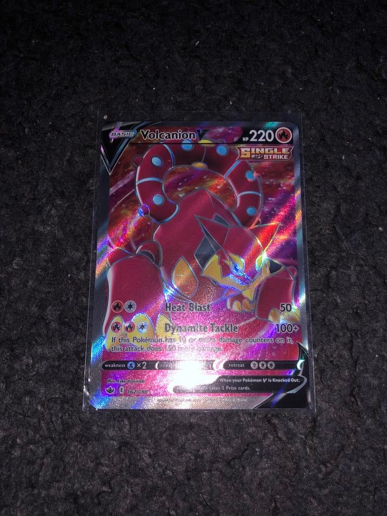 Pokémon Kaart Volcanion V (162/198) - Single Strike, Ophalen of Verzenden, Zo goed als nieuw, Losse kaart, Foil