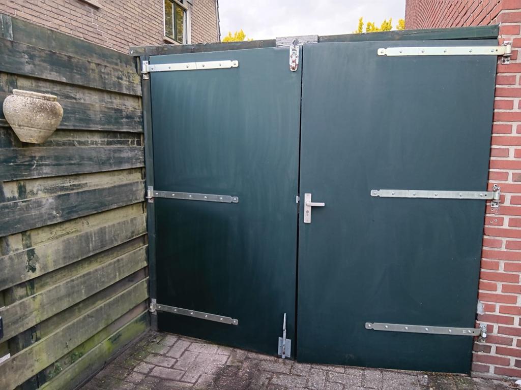 Poortdeuren, Ophalen