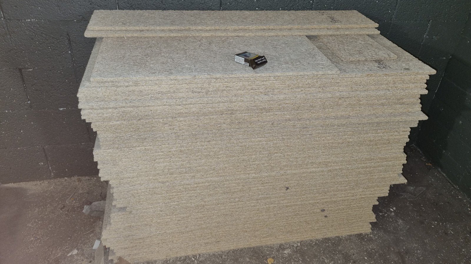 Geperst hout plafond houten platen -  nieuw, Minder dan 25 mm, Ophalen of Verzenden, Zo goed als nieuw, Plank