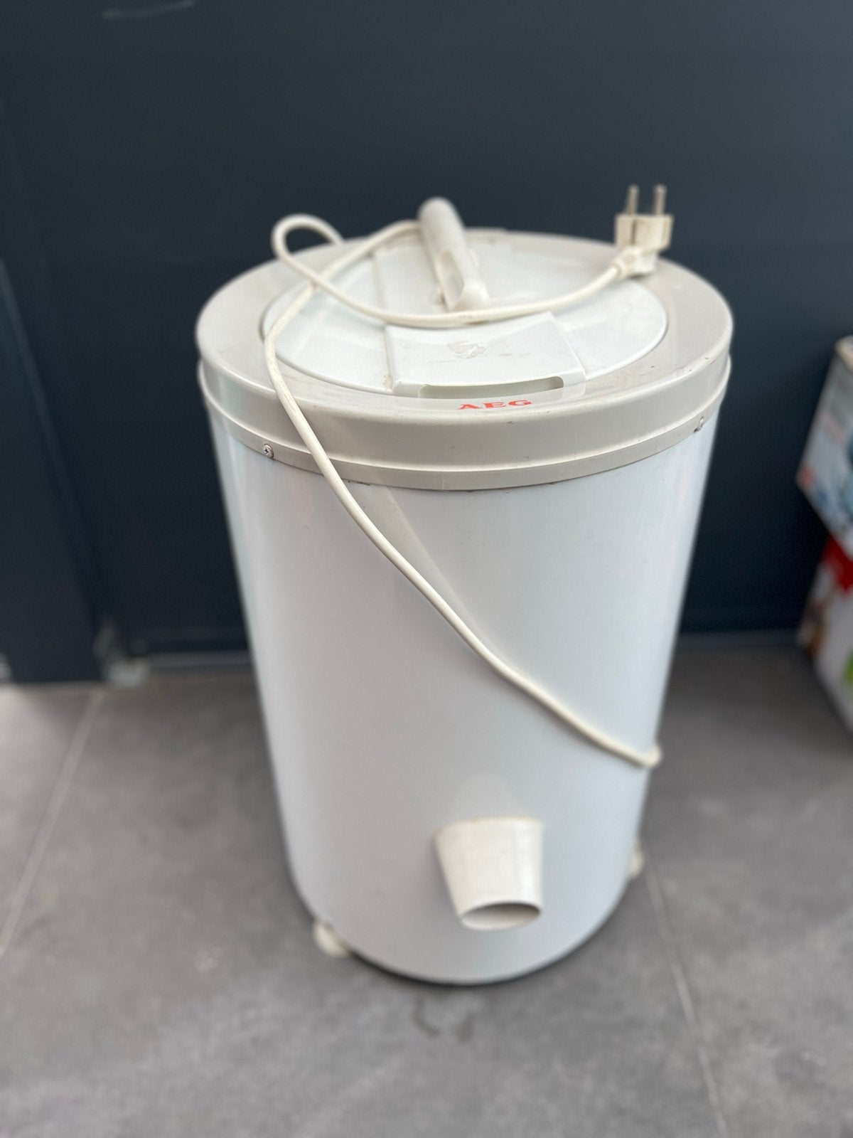 AEG SV 25280 Mini Centrifuge Droger - Compact en Efficiënt, Witgoed en Apparatuur, Wasdrogers, Ophalen, Gebruikt, Bovenlader, 85 tot 90 cm