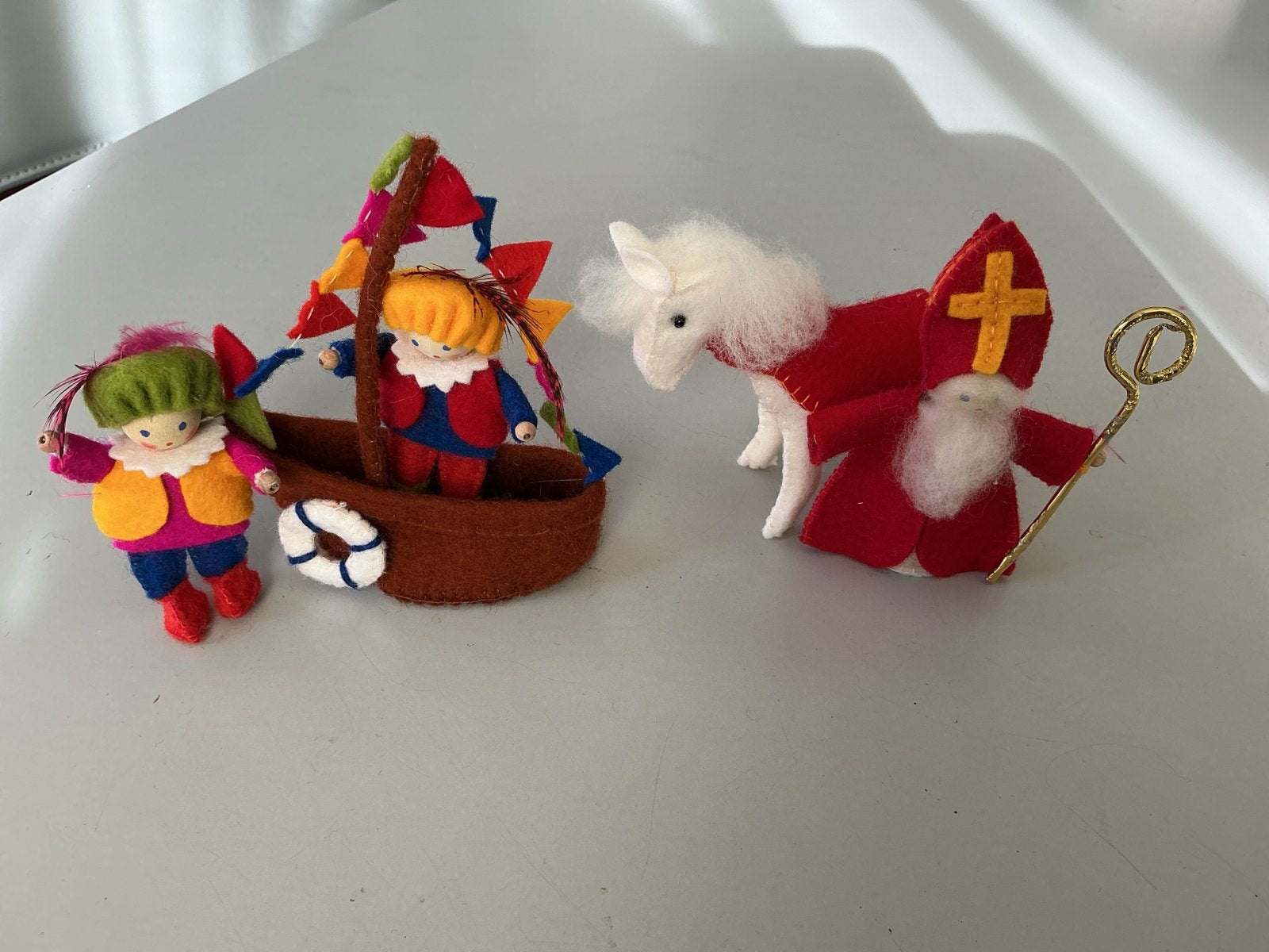 Sinterklaas tafereel, Ophalen of Verzenden, Nieuw, Figuurtje(s), Wolvilt